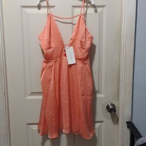 Lucy Paris Coral Open Back Fit & Flare Satin Mini Dress NWT Size M